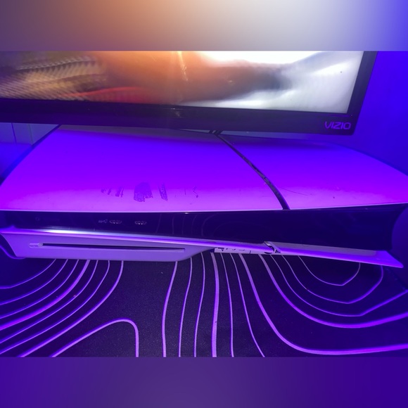 Ps5 slim for sale. Almost brand new has sticker marks and that’s it.Good console - Picture 4 of 5